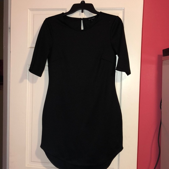 Black tight fitting curvy dress - Picture 1 of 5